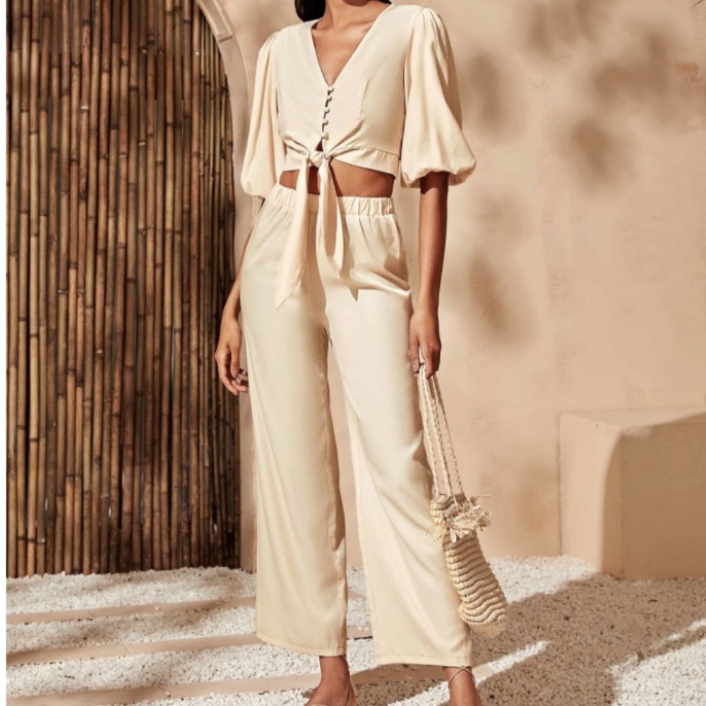 SHEIN Tie Front Puff Sleeve Crop Top Cream - Picture 3 of 5